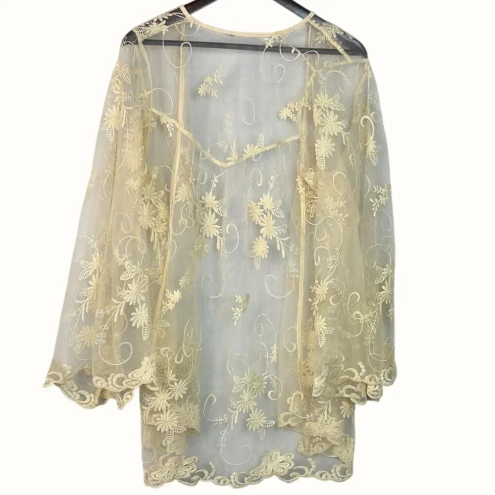 Poof Cream Sheer Floral Embroidered Lace Kimono Swimsuit Coverup Size Medium - Picture 3 of 6